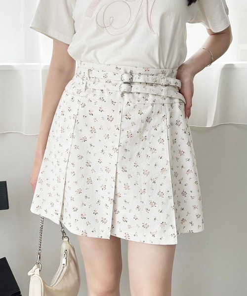 one after another NICE CLAUP（ワンアフターアナザーナイスクラップ）の「ダブルベルトミニスカート（デニムスカート・レディース・サックスブルー/ブルー/ブラウン/ブラック/ホワイト系その他・SMALL/MEDIUM）」の2枚目の写真