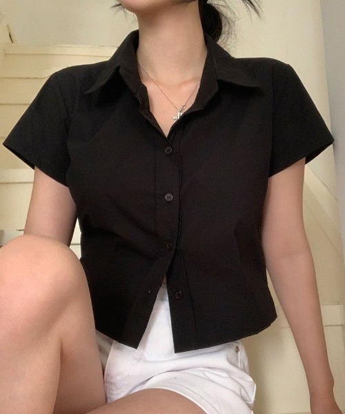 BEIDELLI（ベイデリー）の「[BELLIDE MADE] 4ピンタッククロップド半袖シャツ（シャツ/ブラウス・レディース・ブラック/スカイブルー/ネイビー/ホワイト/ピンク・FREE）」の7枚目の写真