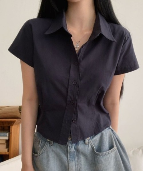 BEIDELLI（ベイデリー）の「[BELLIDE MADE] 4ピンタッククロップド半袖シャツ（シャツ/ブラウス・レディース・ブラック/スカイブルー/ネイビー/ホワイト/ピンク・FREE）」の6枚目の写真