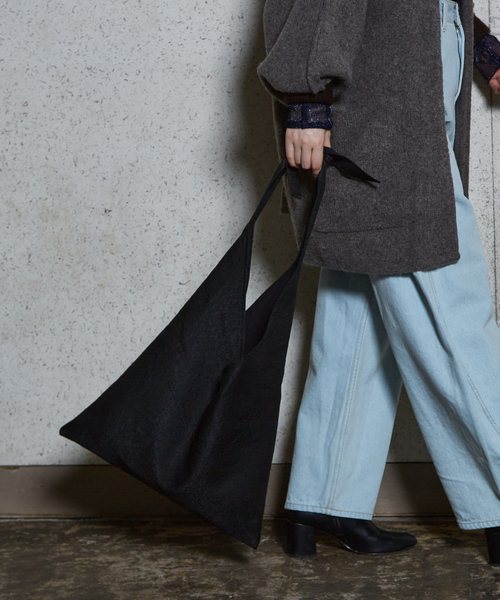 NOMINE(ノミネ)の「ジャガード バッグ(トートバッグ・レディース・マスタード/ブラウン/ブラック・フリー)」の2枚目の写真