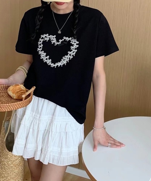 leune(ルネ)の「リボンハートプリントTシャツ(Tシャツ/カットソー・レディース・オフホワイト/ブラック・FREE)」の8枚目の写真