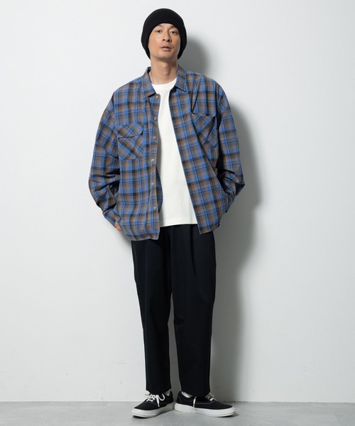 BAYFLOW(ベイフロー)の「ベーシックフライス半袖Tシャツ(Tシャツ/カットソー・メンズ・チャコールグレー/ブラック/オフホワイト・MEDIUM/LARGE)」の4枚目の写真