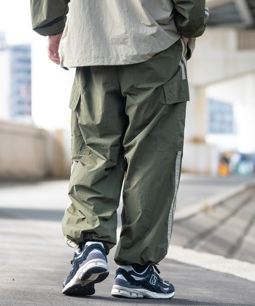 Red Cap Girl（レッドキャプガール）の「【a-r】〔RedCapGirl/レッドキャップガール〕フロント刺繍 サイドライン ナイロンカーゴパンツ（カーゴパンツ・メンズ・ネイビー/ブラック/カーキ・MEDIUM/LARGE）」の15枚目の写真