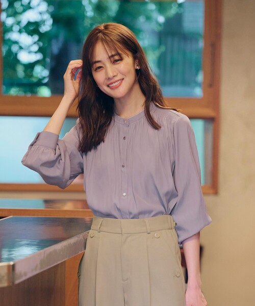 grove（グローブ）の「◆＜ご自宅で洗える＞ヴィンテージサテン9分袖ブラウス（シャツ/ブラウス・レディース・グリーン系/ホワイト系3/オフホワイト/ブラック系/パープル/ホワイト系6・02/03/00/01/04/05）」の6枚目の写真