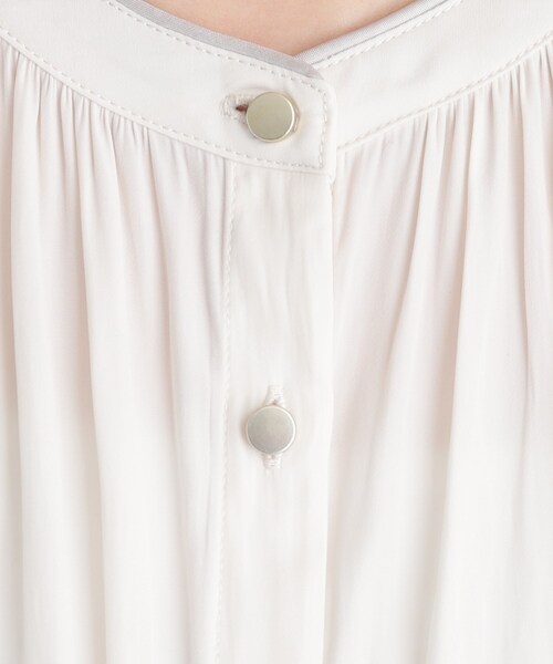 grove（グローブ）の「◆＜ご自宅で洗える＞ヴィンテージサテン9分袖ブラウス（シャツ/ブラウス・レディース・グリーン系/ホワイト系3/オフホワイト/ブラック系/パープル/ホワイト系6・02/03/00/01/04/05）」の10枚目の写真