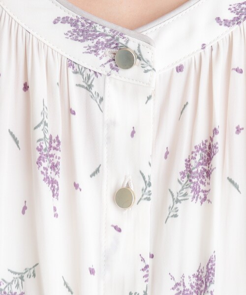 grove（グローブ）の「◆＜ご自宅で洗える＞ヴィンテージサテン9分袖ブラウス（シャツ/ブラウス・レディース・グリーン系/ホワイト系3/オフホワイト/ブラック系/パープル/ホワイト系6・02/03/00/01/04/05）」の22枚目の写真