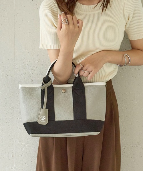 BEVERLY HILLS POLO CLUB（ビバリーヒルズポロクラブ）の「【BEVERLY HILLS POLO CLUB】《別注》スコッチグレイン ネオレザー ミニ トートバッグ（トートバッグ・レディース・ホワイト/グレー/ブラック/グレイッシュベージュ/ベージュ系その他2/シルバー/ブラック系その他2・FREE）」の10枚目の写真