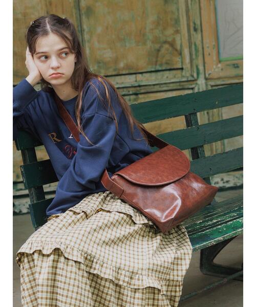 ehka sopo(エヘカソポ)の「ヴィンテージライクショルダーバッグ(ハンドバッグ・レディース・ブラック/ブラウン/キャメル・F)」の4枚目の写真