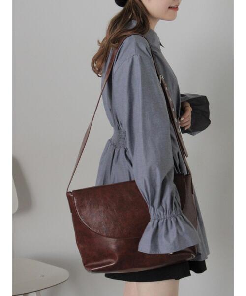 ehka sopo(エヘカソポ)の「ヴィンテージライクショルダーバッグ(ハンドバッグ・レディース・ブラック/ブラウン/キャメル・F)」の7枚目の写真