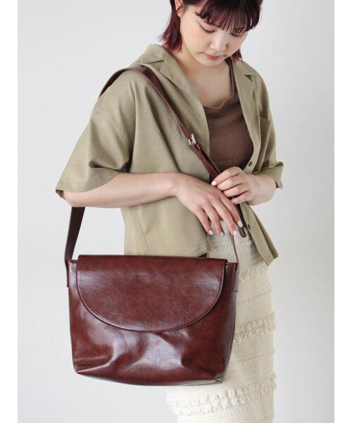ehka sopo(エヘカソポ)の「ヴィンテージライクショルダーバッグ(ハンドバッグ・レディース・ブラック/ブラウン/キャメル・F)」の8枚目の写真