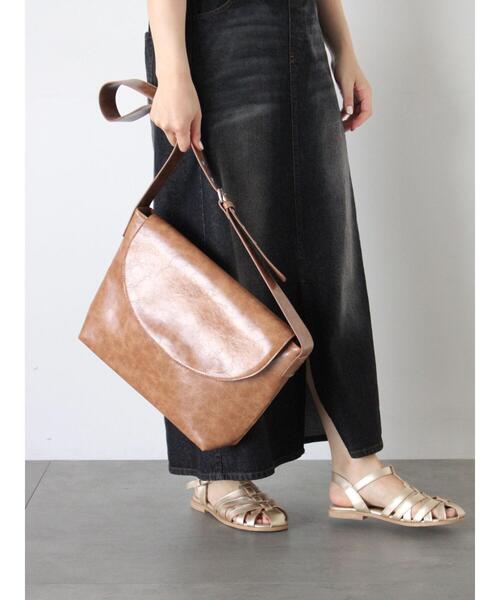 ehka sopo(エヘカソポ)の「ヴィンテージライクショルダーバッグ(ハンドバッグ・レディース・ブラック/ブラウン/キャメル・F)」の19枚目の写真