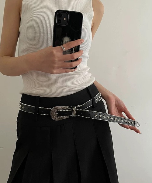 GLARE（グレア）の「【GLARE】スター スタッズ ベルト / Star Studs Belt（ベルト・レディース・ブラック・ONE SIZE）」の2枚目の写真