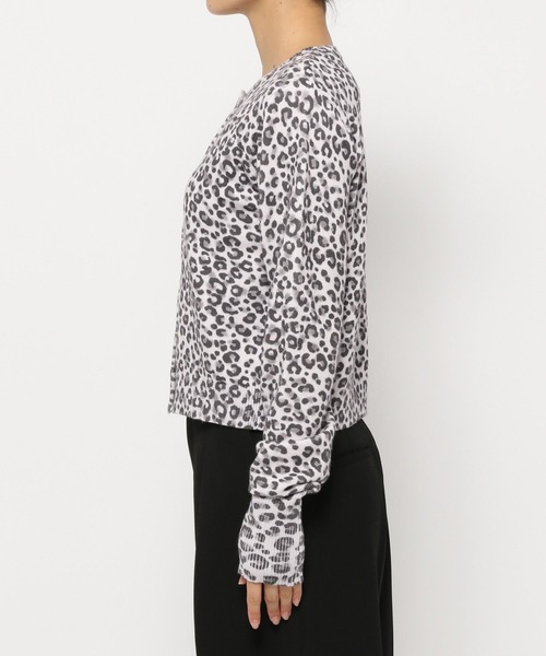 LEPSIM（レプシィム）の「【FOR I SERIES】5ゲージアニマル柄ニットカーディガン　151270（カーディガン/ボレロ・レディース・グレー/ベージュ・FREE）」の4枚目の写真