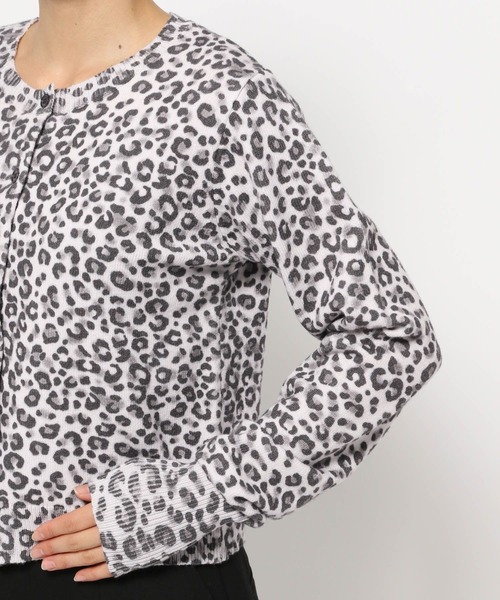 LEPSIM（レプシィム）の「【FOR I SERIES】5ゲージアニマル柄ニットカーディガン　151270（カーディガン/ボレロ・レディース・グレー/ベージュ・FREE）」の7枚目の写真