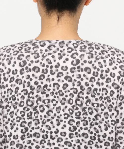 LEPSIM（レプシィム）の「【FOR I SERIES】5ゲージアニマル柄ニットカーディガン　151270（カーディガン/ボレロ・レディース・グレー/ベージュ・FREE）」の9枚目の写真