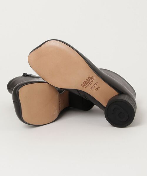 MM6 Maison Margiela（ｴﾑｴﾑｼｯｸｽ ﾒｿﾞﾝ ﾏﾙｼﾞｪﾗ）の「MM6 MAISON MARGIELA / エムエムシックス メゾンマルジェラ：レザー 6ロゴ ヒールブーツ：S59WU0173-P3628[ANN]（ブーツ・レディース・ブラック・36.5/37）」の3枚目の写真