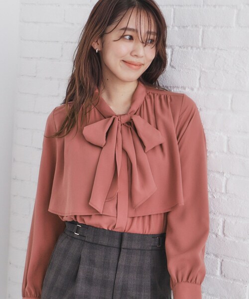 index(インデックス)の「《5color/XS-LLsize》レイヤードボウタイブラウス【洗濯機洗い可/イージーアイロン】(シャツ/ブラウス・レディース・オフホワイト/ブラック系7/ダークブラウン/ベージュ系その他4/ブラック系・34/36/38/40/42)」の1枚目の写真