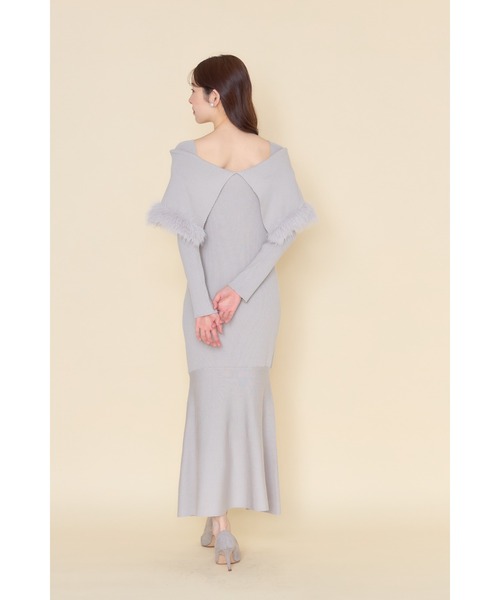 tocco closet(トッコ クローゼット)の「ケープファー付きマーメイドリブニットワンピース(ワンピース・レディース・オフホワイト/モカ/グレー・M)」の6枚目の写真