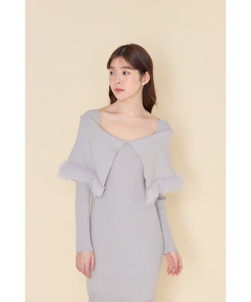 tocco closet(トッコ クローゼット)の「ケープファー付きマーメイドリブニットワンピース(ワンピース・レディース・オフホワイト/モカ/グレー・M)」の8枚目の写真