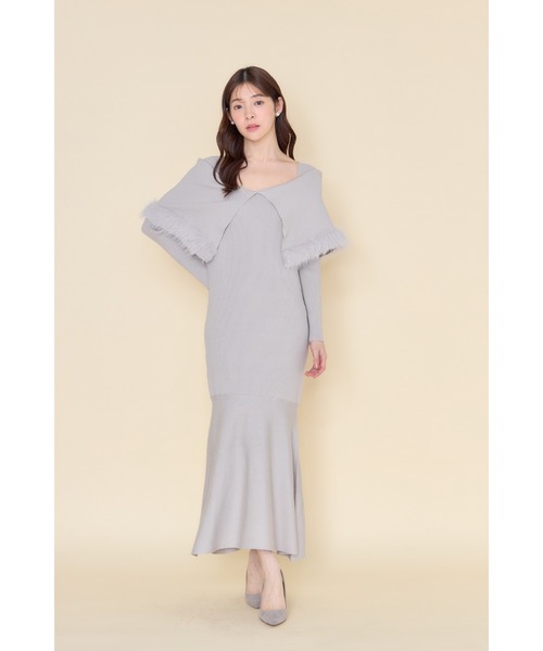 tocco closet(トッコ クローゼット)の「ケープファー付きマーメイドリブニットワンピース(ワンピース・レディース・オフホワイト/モカ/グレー・M)」の5枚目の写真