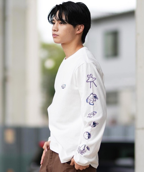 CHUMS(チャムス)の「CHUMS/チャムス ロンT/長袖ティシャツ/カットソー 袖プリント CH01-2454(Tシャツ/カットソー・メンズ・ライトブルー/グレイッシュベージュ/ブラック/ホワイト・M/L/XL)」の8枚目の写真