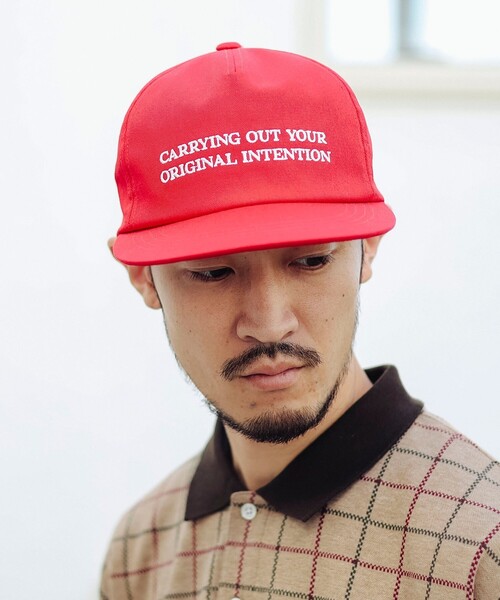 B:MING by BEAMS（ビーミングバイビームス）の「Message embroidery キャップ 25SS（キャップ・メンズ・グリーン/レッド/ブラック・ONE SIZE）」の6枚目の写真