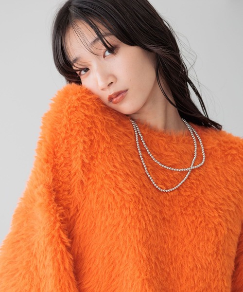 LOWRYS FARM（ローリーズファーム）の「シャギープルオーバーLS　240805（ニット/セーター・レディース・ブラック/アイボリー/オレンジ/ブルー・FREE）」の8枚目の写真