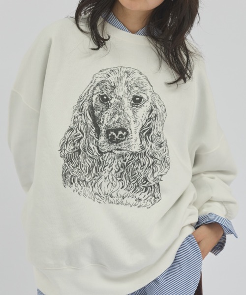 MERLOT（メルロー）の「オーバーサイズラインドッグプリントスウェット（スウェット・レディース・グレー系その他/ホワイト系その他2/ホワイト系その他/グレー系その他2・FREE）」の2枚目の写真