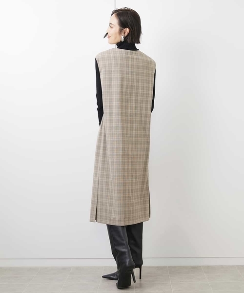 MICHEL KLEIN（ミッシェル・クラン）の「［機能性素材］Vネックミルドワンピース(WEB限定カラーあり)（ワンピース・レディース・グレー/ブラック/ベージュ・38）」の12枚目の写真