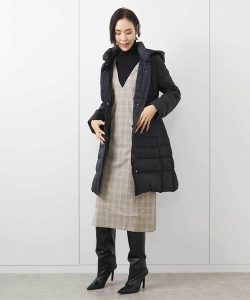 MICHEL KLEIN（ミッシェル・クラン）の「［機能性素材］Vネックミルドワンピース(WEB限定カラーあり)（ワンピース・レディース・グレー/ブラック/ベージュ・38）」の14枚目の写真