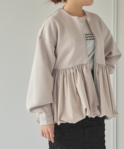 titivate（ティティベイト）の「ドッキングペプラムブルゾン（ブルゾン・レディース・グレイッシュベージュ/ブラック/ライトカーキ・L/M/S）」の3枚目の写真