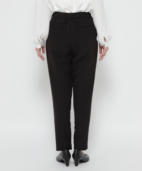 LEPSIM（レプシィム）の「【入卒式／セレモニー】Wクロスストレッチテーパードパンツ　207773（スーツパンツ・レディース・ネイビー/ブラック/ライトベージュ・MEDIUM/LARGE）」の6枚目の写真
