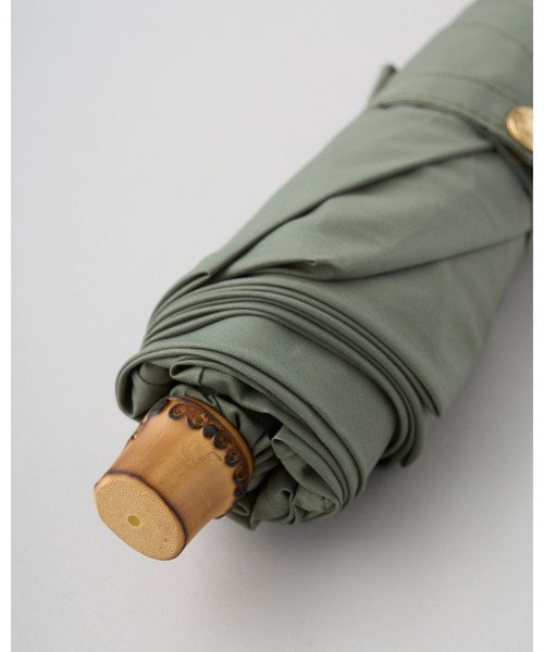 Traditional Weatherwear（トラディショナルウェザーウェア）の「FOLDING BAMBOO MINI（折りたたみ傘・レディース・ブラック/ベージュ系/グリーン系その他・F）」の13枚目の写真