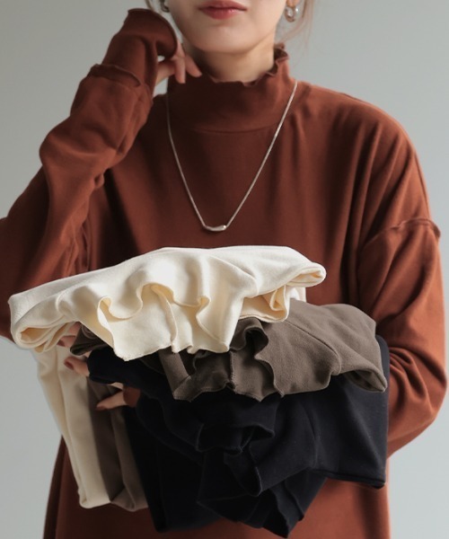 HUG.U(ハグユー)の「体感+3.2℃ 吸湿発熱メロートップス(その他トップス・レディース・ブラック/アイボリー/モカ/テラコッタ・FREE)」の3枚目の写真