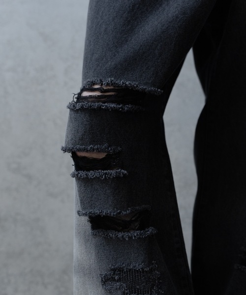 PHILTHEORY(フィルセオリー)の「Bleach & paint gimmick denim pants/ブリーチ&ペイントギミックデニムパンツ(デニムパンツ・メンズ・ブラック系/ブラック・1/3/2)」の19枚目の写真