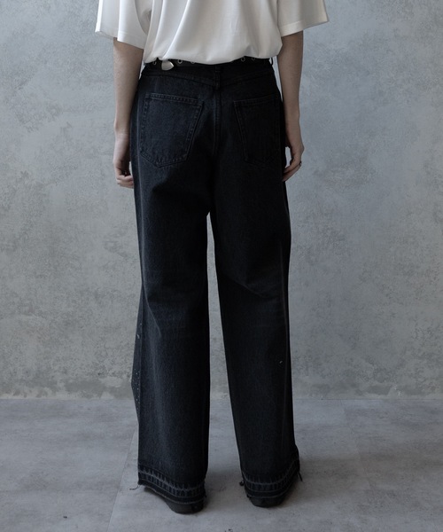 PHILTHEORY(フィルセオリー)の「Bleach & paint gimmick denim pants/ブリーチ&ペイントギミックデニムパンツ(デニムパンツ・メンズ・ブラック系/ブラック・1/3/2)」の6枚目の写真