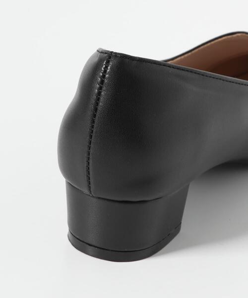 URBAN RESEARCH Sonny Label(アーバンリサーチサニーレーベル)の「Vカットローヒールパンプス(パンプス・レディース・ブラック/アイボリー/シルバー・SMALL/MEDIUM/LARGE)」の14枚目の写真