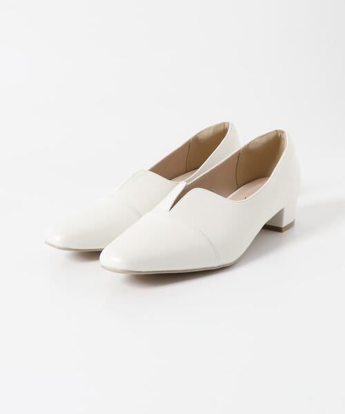 URBAN RESEARCH Sonny Label(アーバンリサーチサニーレーベル)の「Vカットローヒールパンプス(パンプス・レディース・ブラック/アイボリー/シルバー・SMALL/MEDIUM/LARGE)」の17枚目の写真