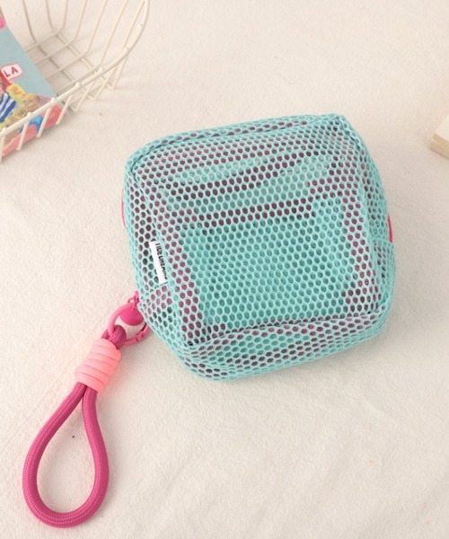 セール】Pochi Pouch/ストラップ付き メッシュ ジップ ポーチ（ポーチ