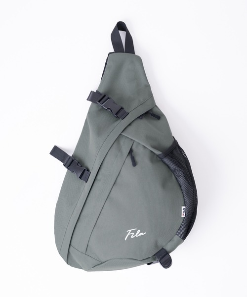 FILA（フィラ）の「FILA フィラ ブランド ロゴ 筆記体 刺繍 軽量 ワンショルダー ショルダーバッグ ボディバッグ 約25L（ボディバッグ/ウエストポーチ・メンズ・グレー/ブラック/アイボリー・FREE）」の8枚目の写真