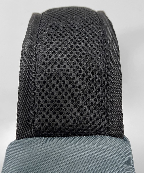 FILA（フィラ）の「FILA フィラ ブランド ロゴ 筆記体 刺繍 軽量 ワンショルダー ショルダーバッグ ボディバッグ 約25L（ボディバッグ/ウエストポーチ・メンズ・グレー/ブラック/アイボリー・FREE）」の12枚目の写真