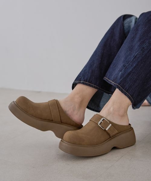 JEANASIS（ジーナシス）の「ベルトボリュームサボ/286403（サンダル・レディース・アイボリー/ブラック/ブラウン・MEDIUM/LARGE）」の13枚目の写真