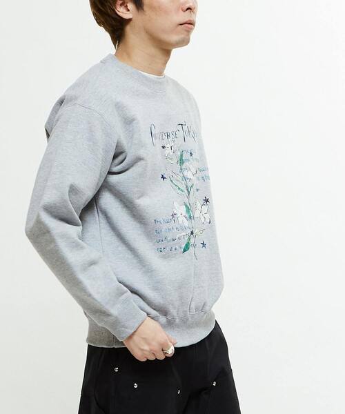 CONVERSE TOKYO（コンバーストウキョウ）の「【限定展開】LILY FLOWER PRINT SWEAT（スウェット・レディース・オリーブ/ブラック/杢グレー・MEDIUM/SMALL）」の5枚目の写真