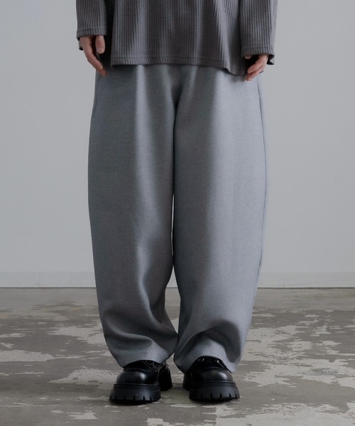 improves（インプローブス）の「ワイド タック カーブパンツ（スラックス・メンズ・グレー/ブラック/グレイッシュベージュ/ブラウン・SMALL/MEDIUM/LARGE）」の15枚目の写真