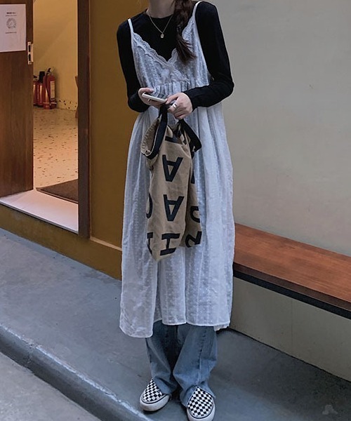 Teem Store(チームストア)の「レイヤード刺繍シアーキャミソールチュニックワンピース(ワンピース・レディース・ホワイト・F)」の14枚目の写真