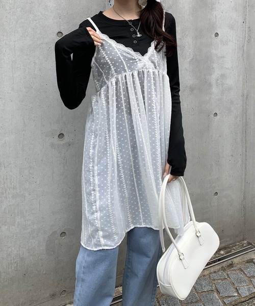 Teem Store(チームストア)の「レイヤード刺繍シアーキャミソールチュニックワンピース(ワンピース・レディース・ホワイト・F)」の22枚目の写真