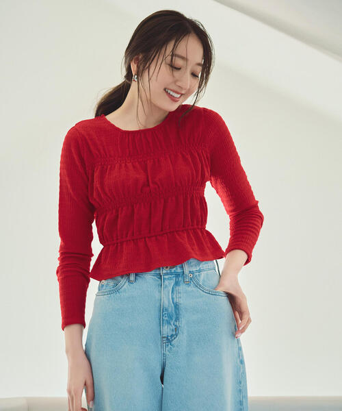 NATURAL BEAUTY BASIC（ナチュラルビューティーベーシック）の「◇シャーリングペプラムトップス（Tシャツ/カットソー・レディース・オフホワイト/ブラック/レッド・FREE）」の9枚目の写真