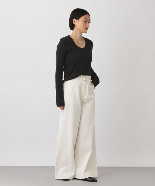 A part by(アパートバイ)の「ULTIMA Uネックプルオーバーロングスリーブ(Tシャツ/カットソー・レディース・オフホワイト/ブラック/ライトベージュ・FREE)」の6枚目の写真