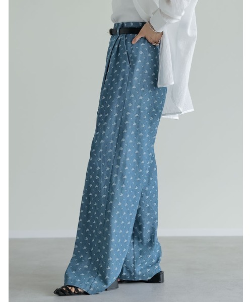Re:EDIT（リエディ）の「[2025SS COLLECTION][低身長/高身長サイズ有]フラワー刺繍ライトオンスデニムワイドパンツ（デニムパンツ・レディース・ライトブルー/ブルー・SHORT/MEDIUM/TALL/LARGE）」の3枚目の写真