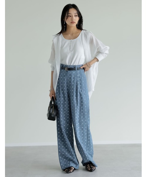Re:EDIT（リエディ）の「[2025SS COLLECTION][低身長/高身長サイズ有]フラワー刺繍ライトオンスデニムワイドパンツ（デニムパンツ・レディース・ライトブルー/ブルー・SHORT/MEDIUM/TALL/LARGE）」の13枚目の写真
